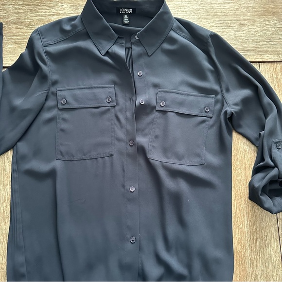 Jones New York Tops - Jones New York Button-Up Top with pleated back & rollable long sleeves, Size Sm